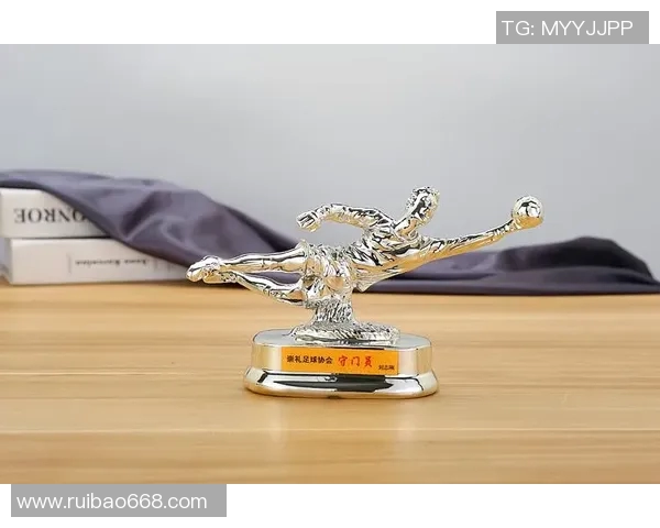 定制专属足球明星玩偶图片打造你的球迷梦想世界